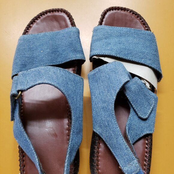 Denim purse and size 7 sandals - Picture 6 of 9